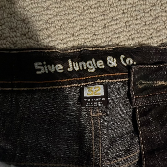 Nice pair of baggy Y2K jeans - Picture 2 of 3